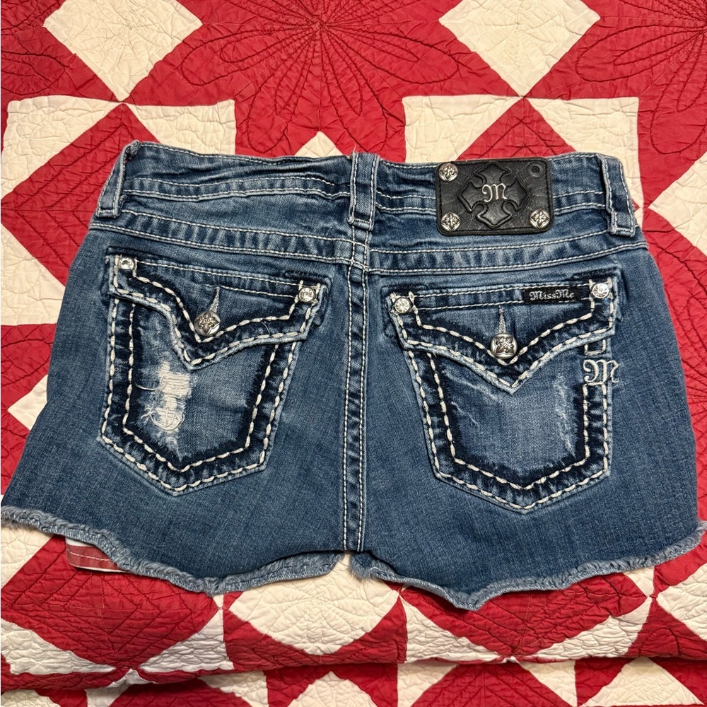Women's Miss Me Flag Distressed Denim Shorts - Picture 2 of 3